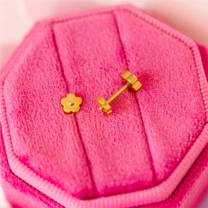 pierced Tiny Classic Flower Earings