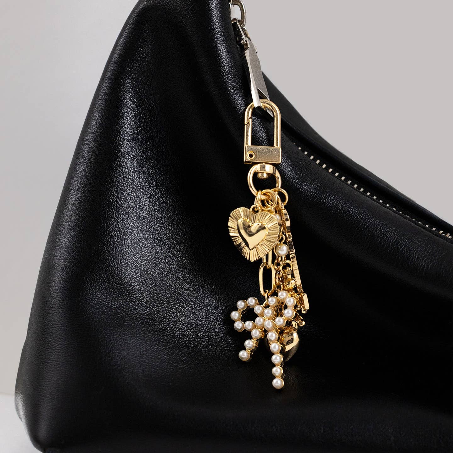 Multi Line Pearl Bow Baroque Bag Charm