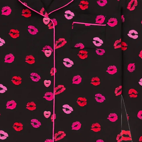 Lynn Shorts Lounge Set, Lips On Black Valentines Print