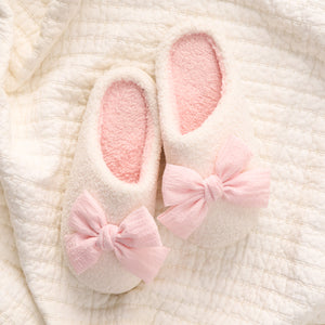 The Darling Effect Fuzzy Slippers–Betty Bow Blush, S/M