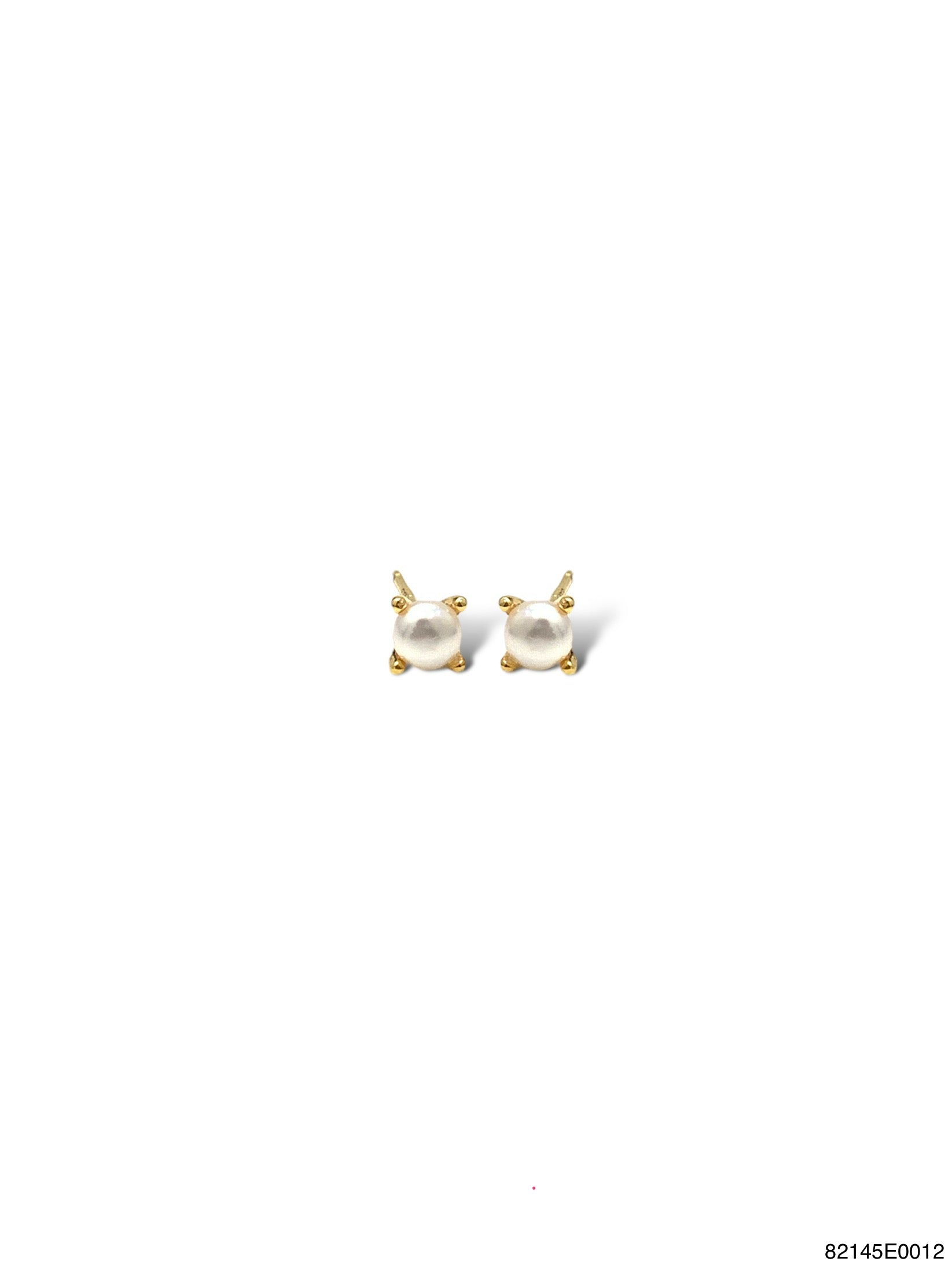 Sera Pearl Stud Earrings